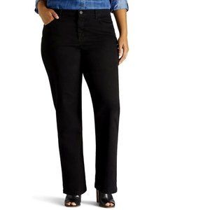 Lee Women's Plus Size  Slims Classic Relaxed Fit Monroe Straight Leg Jeans